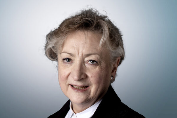 Laura Hoyano